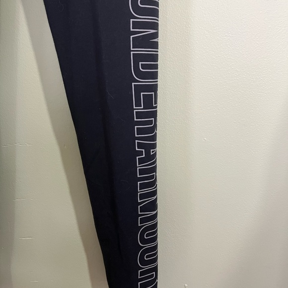 Under Armour Black Leggings Size Juniors Small Waist 28” - Picture 4 of 6